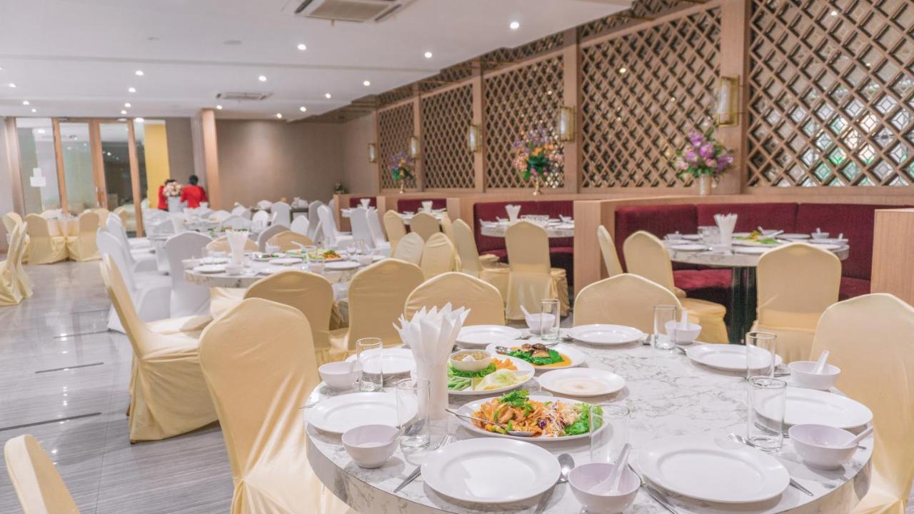 Srilamduan Hotel Sisaket Экстерьер фото