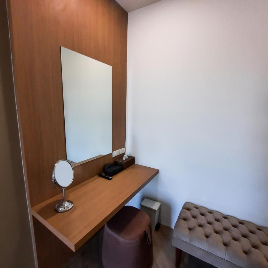 Srilamduan Hotel Sisaket Экстерьер фото