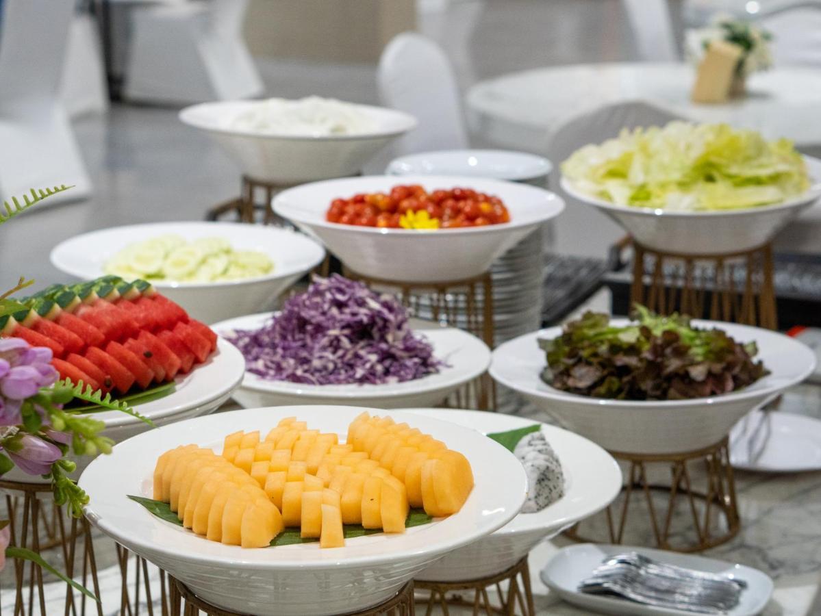 Srilamduan Hotel Sisaket Экстерьер фото