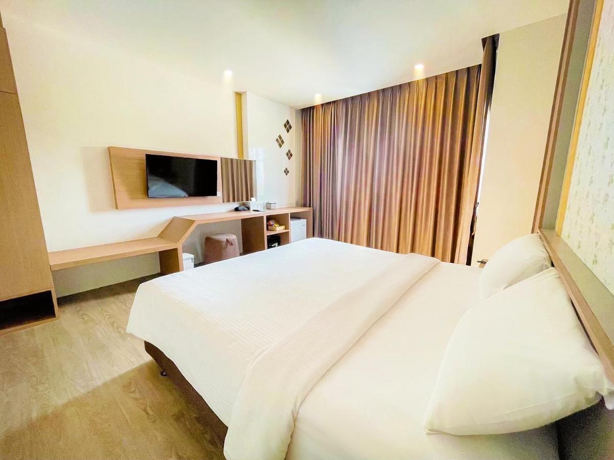 Srilamduan Hotel Sisaket Экстерьер фото